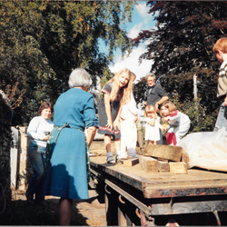 Dorothy Clifton (left), Madge Gardner, Ron Gardner, Sally Gardner, icky Clifton, Sam Clifton - 11/10/86